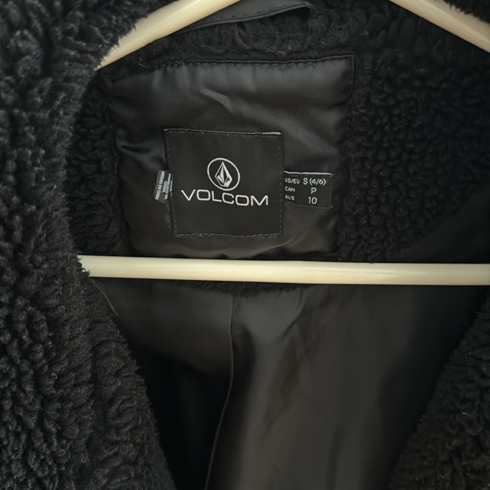 Teddy Volcom Jacket - Picture 2 of 7